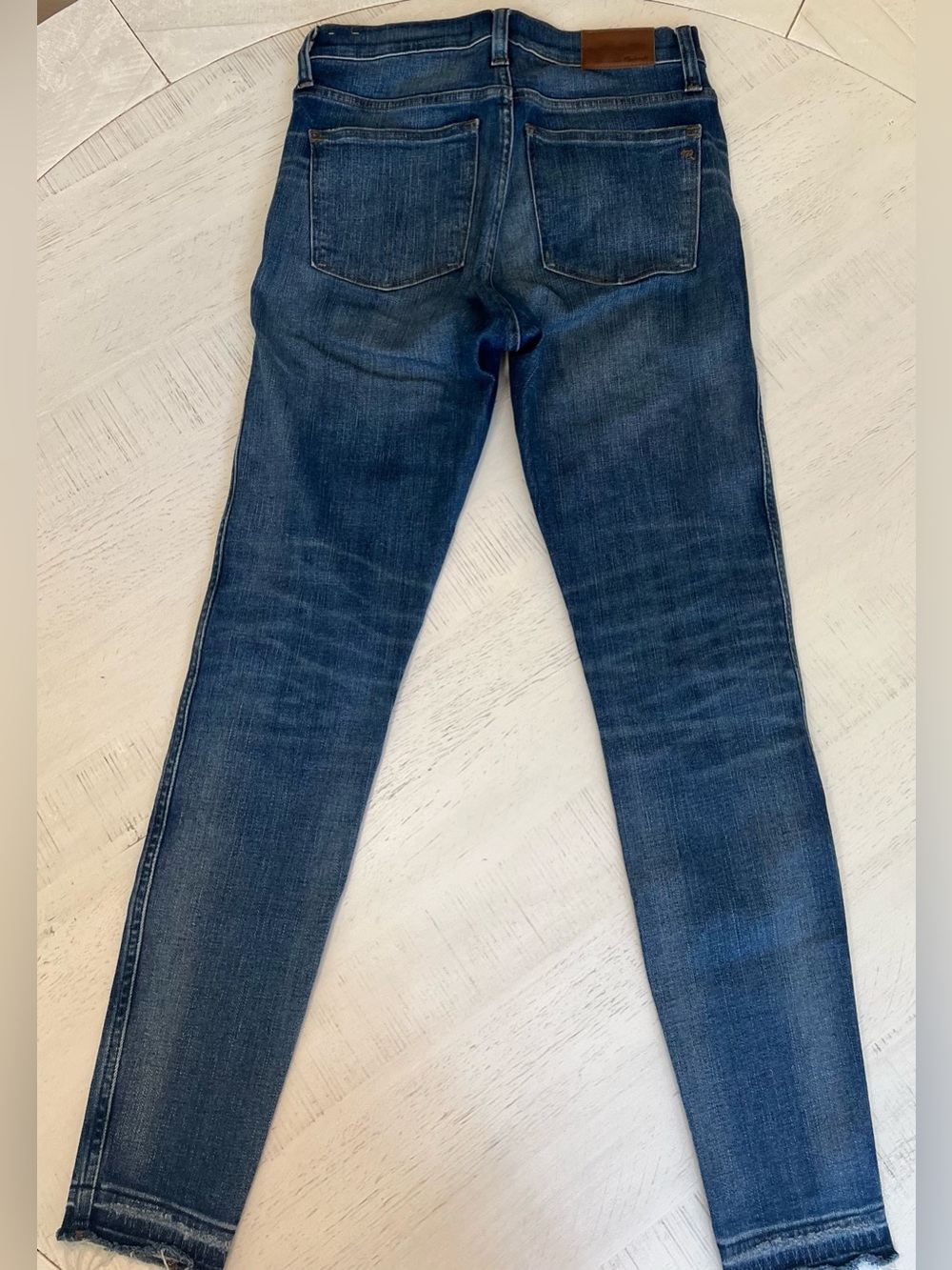 Madewell High-Rise Skinny Jeans with Frayed Hem - Picture 5 of 7